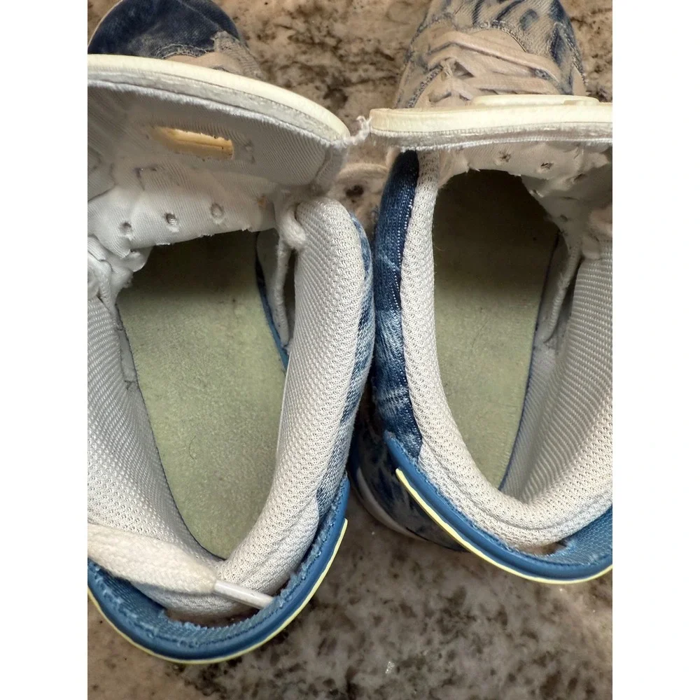 Jordan Kids Air Jordan 6 Retro Washed Denim Sneakers White Blue Size 5Y